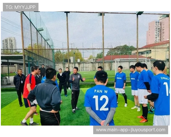 申花归队三员强援最快合练，球队士气回升可期